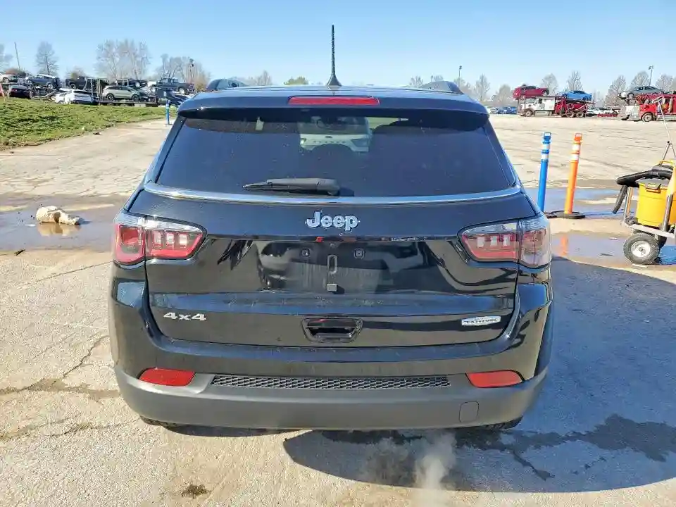 3C4NJDBN6PT500874 2023 JEEP COMPASS-5
