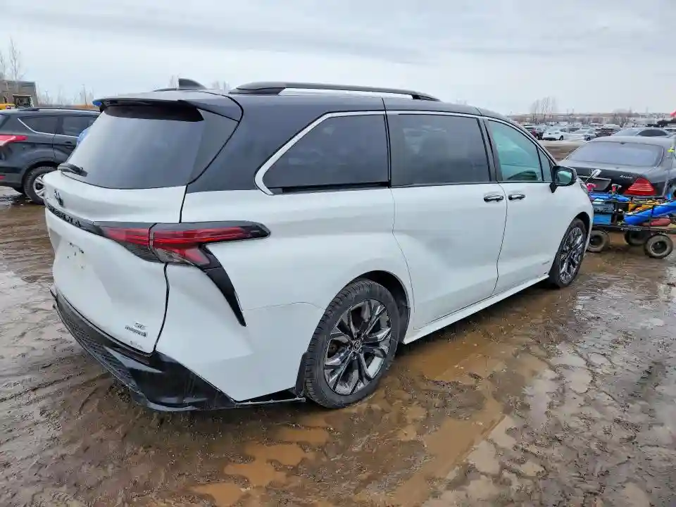 5TDGRKEC9MS007969 2021 TOYOTA ALL MODELS-2
