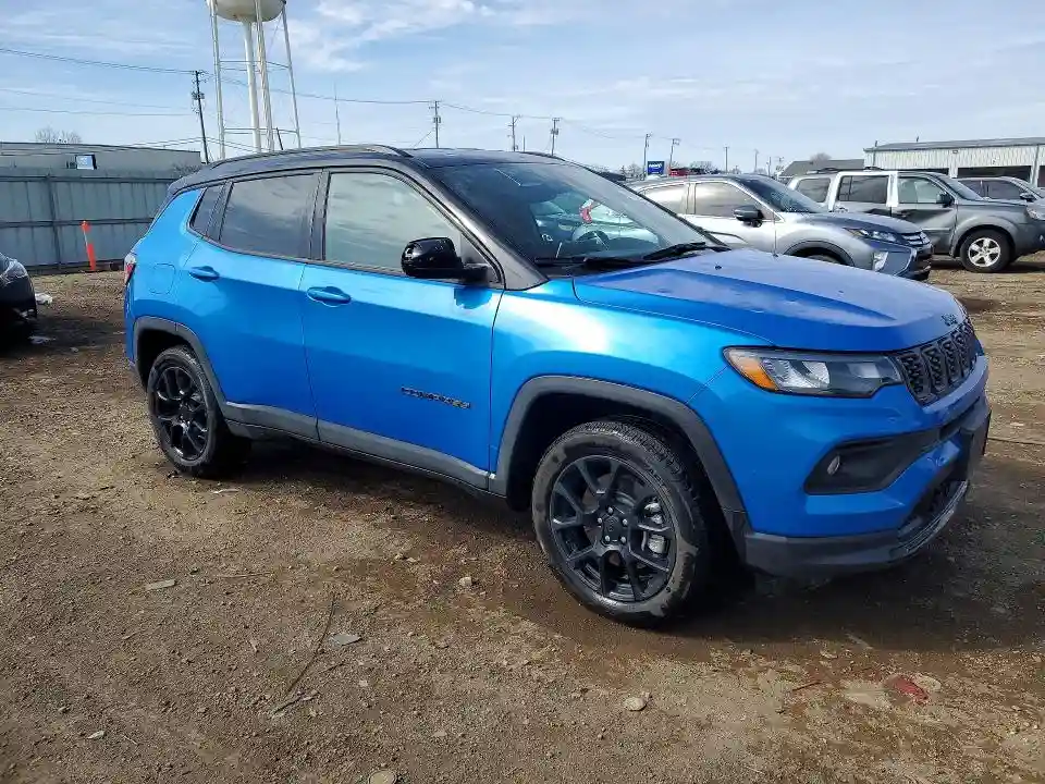 3C4NJDBN7RT164722 2024 JEEP COMPASS-3