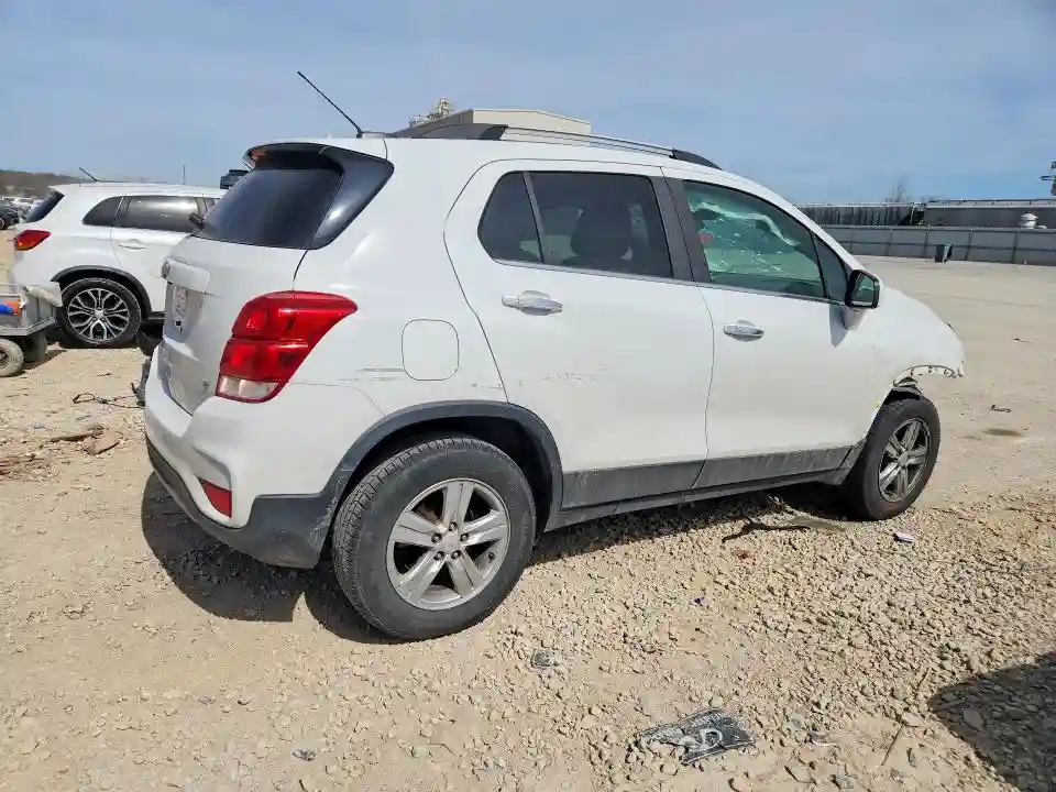 KL7CJPSB4JB730059 2018 CHEVROLET TRAX-2