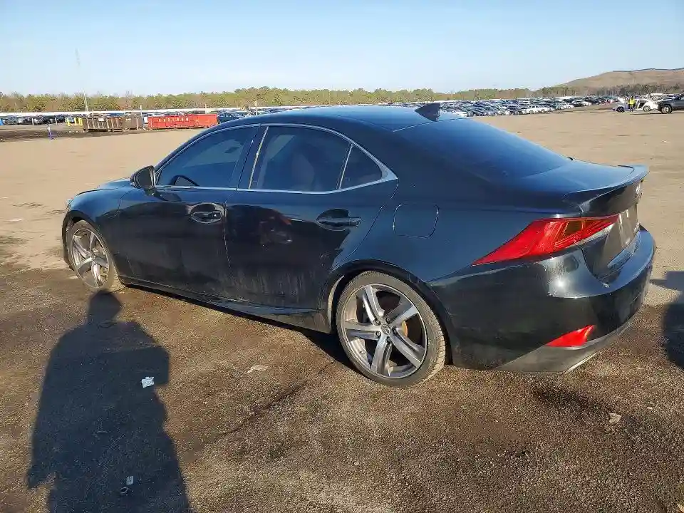 JTHC81D27J5033569 2018 LEXUS IS 300-1
