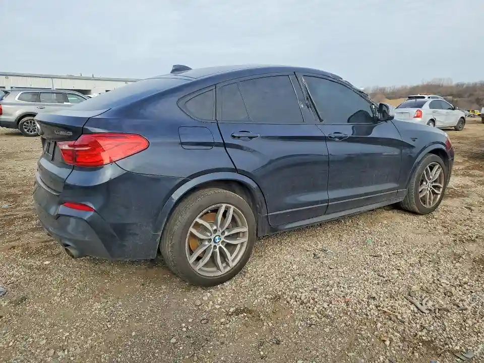 5UXXW7C52J0W64622 2018 BMW X4-2