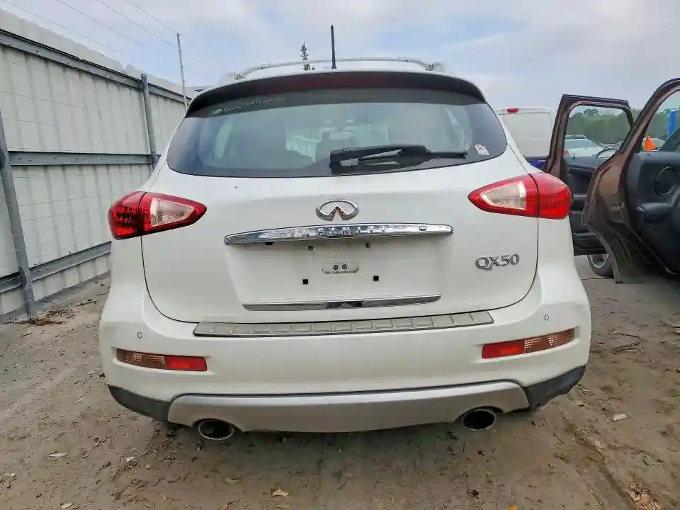 JN1BJ0RR8GM269750 2016 INFINITI QX50-5