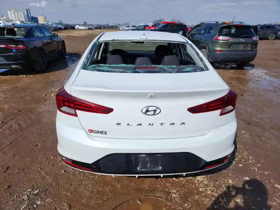 5NPD84LF2KH480310 2019 HYUNDAI ELANTRA-5