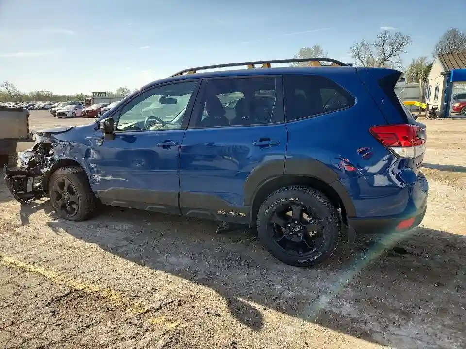 JF2SKAJC0RH530180 2024 SUBARU FORESTER-1