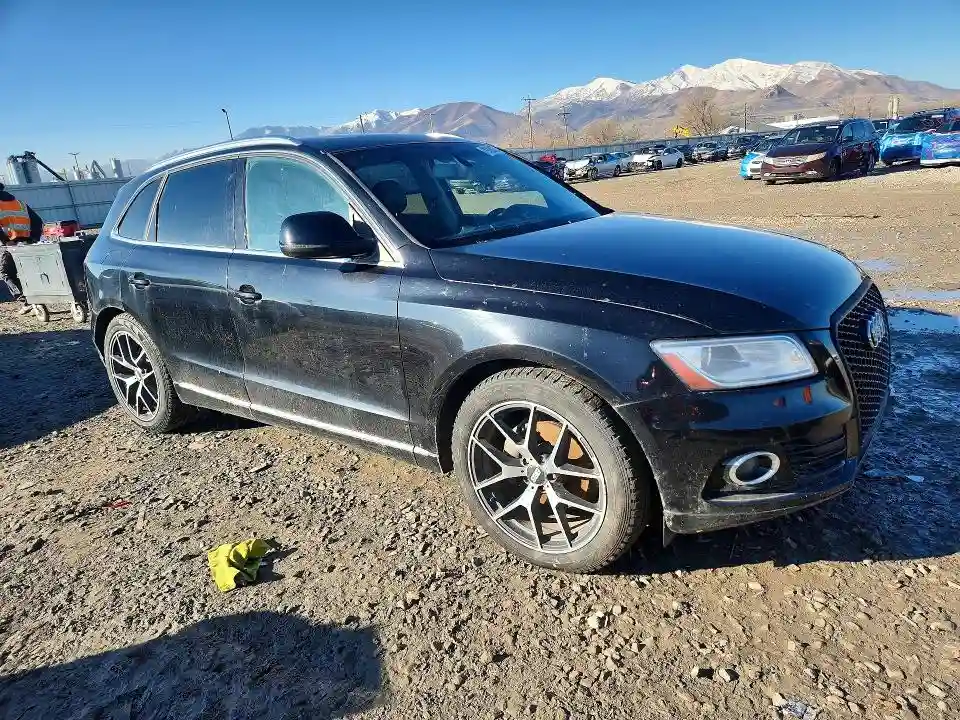 WA1CFAFP8EA053790 2014 AUDI Q5-3