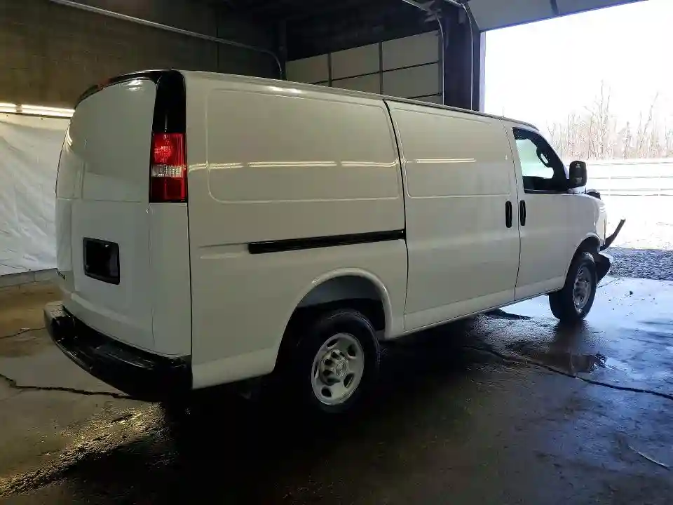 1GCWGAFP8S1263608 2025 CHEVROLET EXPRESS-2