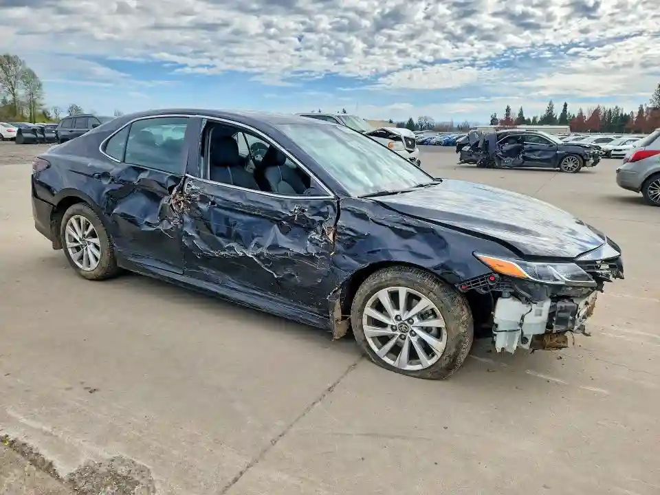 4T1C11AK7NU617410 2022 TOYOTA CAMRY-3