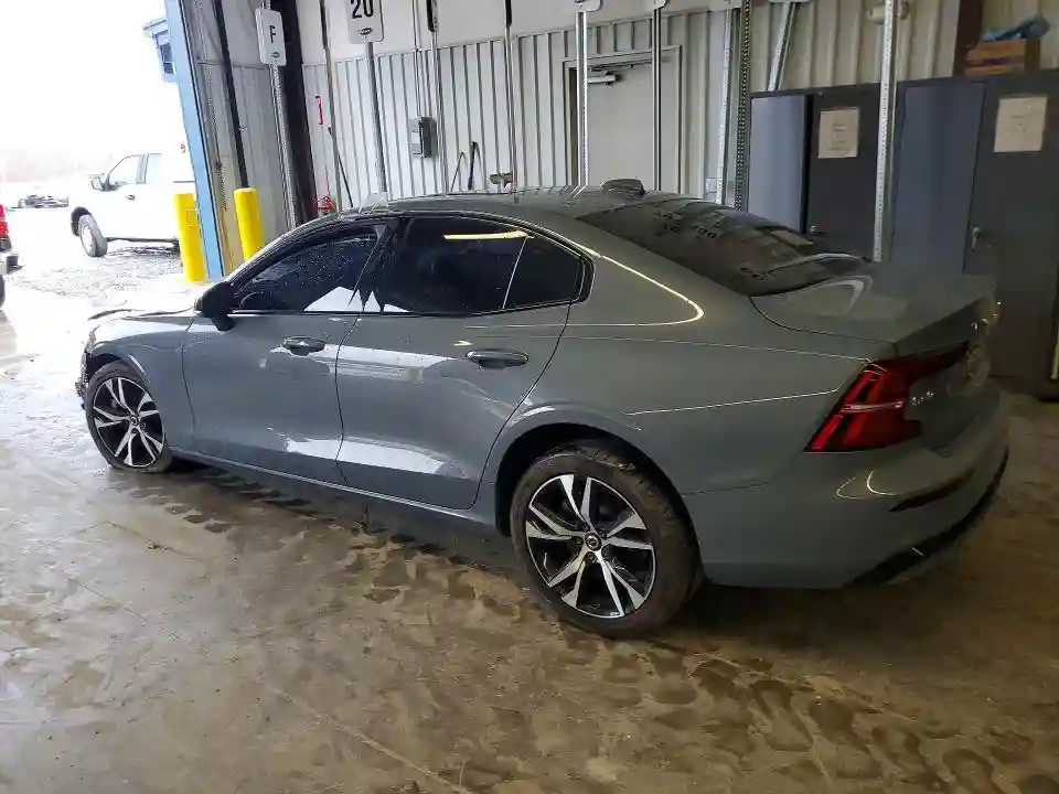 7JRL12FK0RG320231 2024 VOLVO S60-1