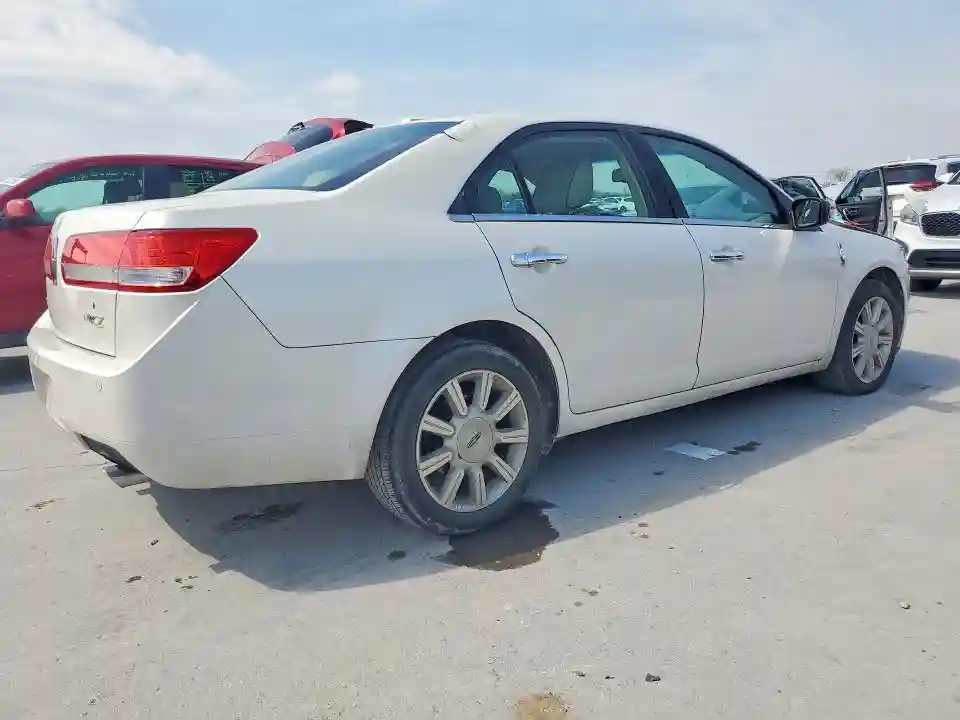 3LNHL2GC7BR759863 2011 LINCOLN MKZ-2