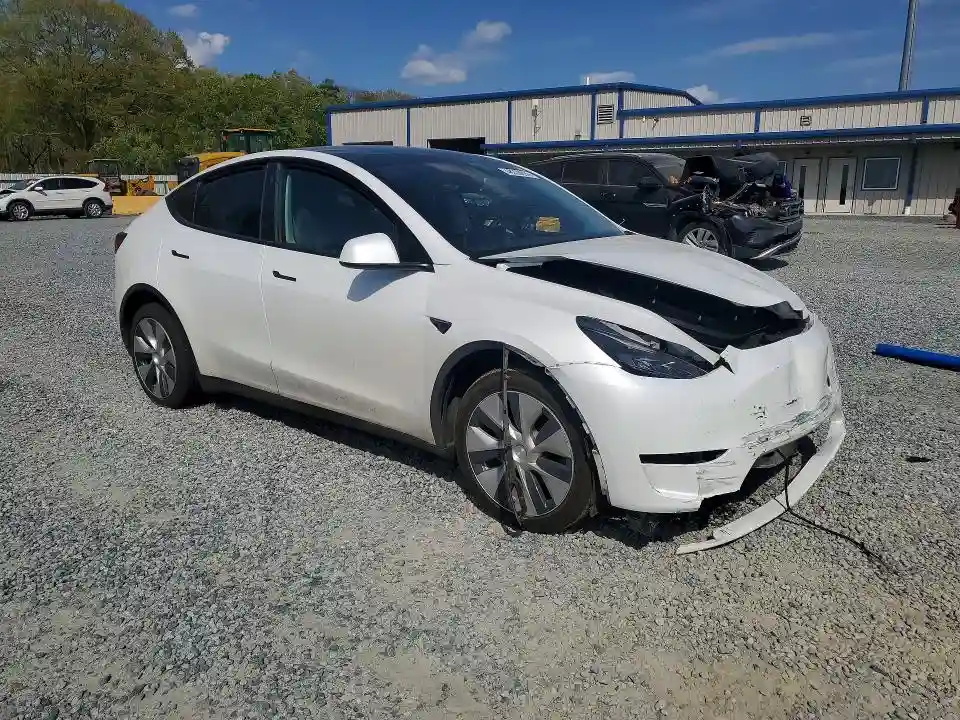 7SAYGDEE9PF671966 2023 TESLA MODEL Y-3