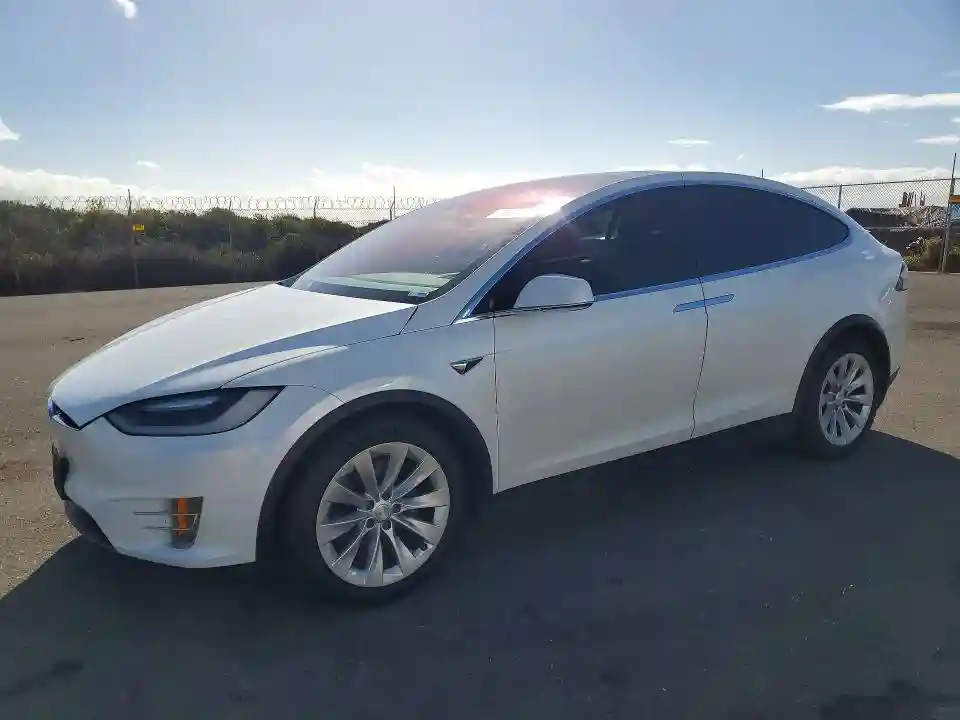 5YJXCAE26HF057192 2017 TESLA MODEL X-0
