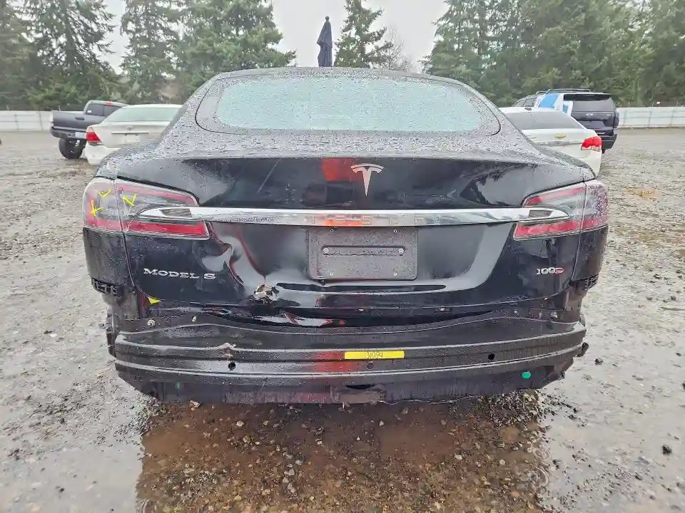 5YJSA1E23JF245822 2018 TESLA MODEL S-5