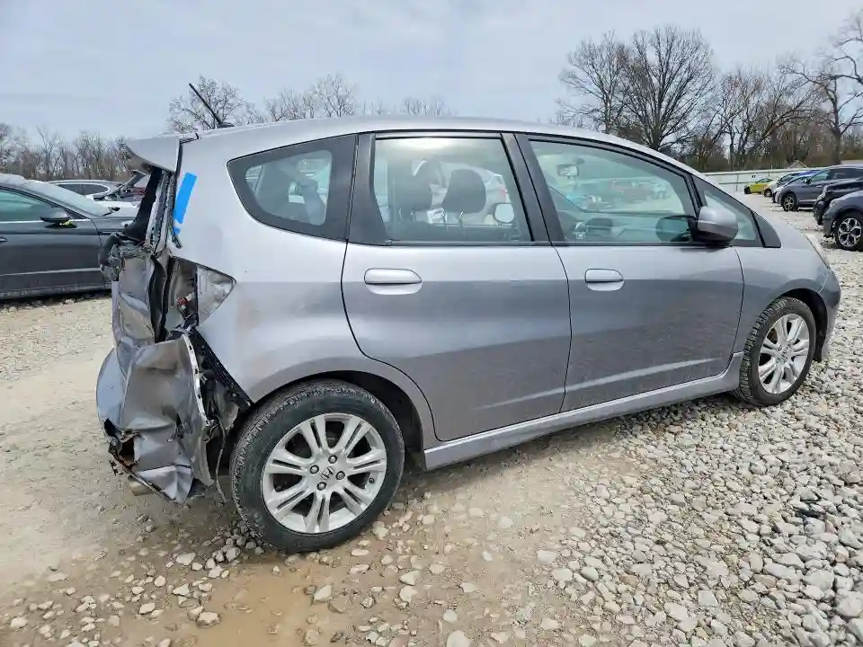 JHMGE8H41AS024009 2010 HONDA FIT-2