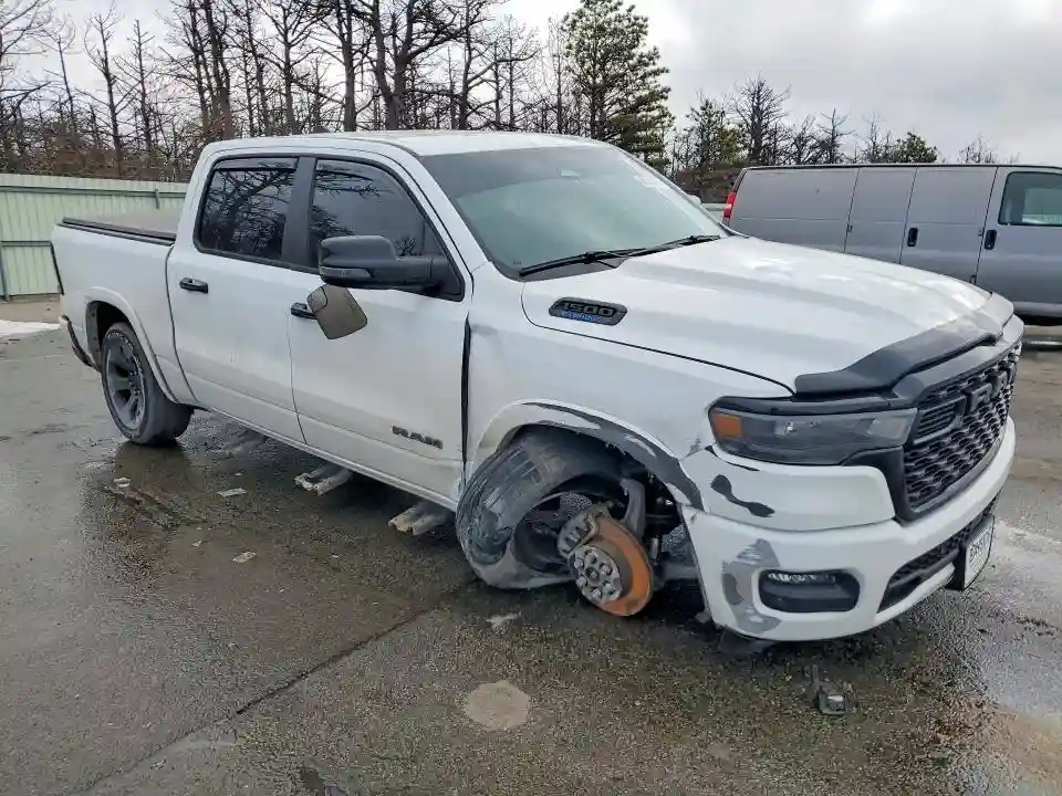 1C6RRFFG8SN540410 2025 RAM 1500-3