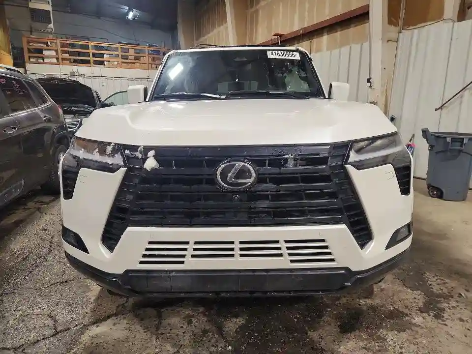 JTJTBCDX9R5026805 2024 LEXUS GX-4