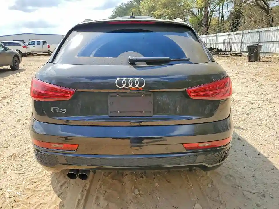 WA1BCCFS5JR034016 2018 AUDI Q3-5