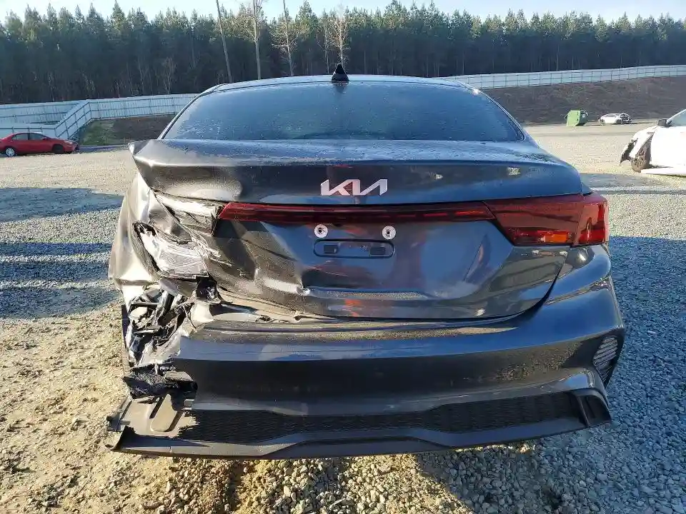 3KPF24AD3RE827735 2024 KIA FORTE-5