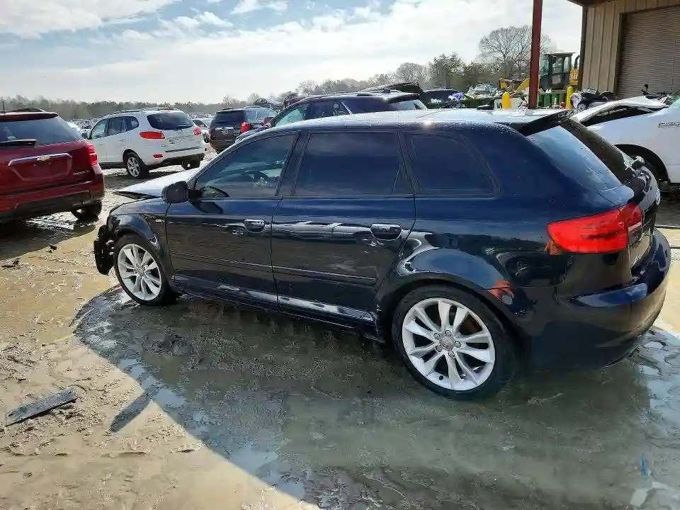WAUBJAFM0CA089652 2012 AUDI A3-1