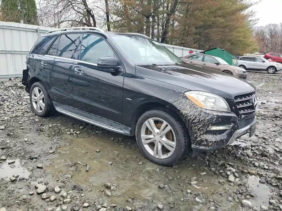 4JGDA5HB2CA010699 2012 MERCEDES-BENZ M-CLASS-3