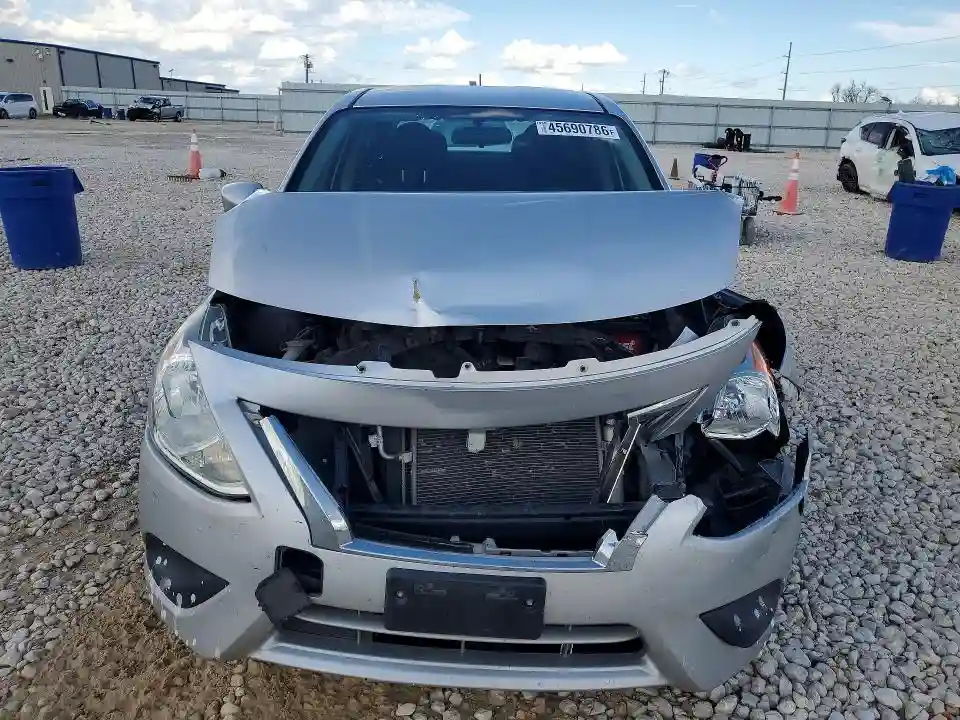 3N1CN7APXJK443255 2018 NISSAN VERSA-4