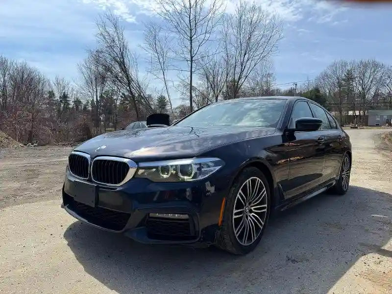 WBAJE7C59KG893055 2019 BMW 5 SERIES-1