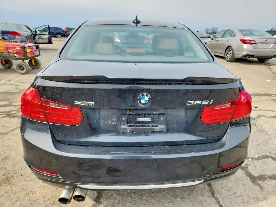 WBA3B5C51EP539735 2014 BMW 3 SERIES-5