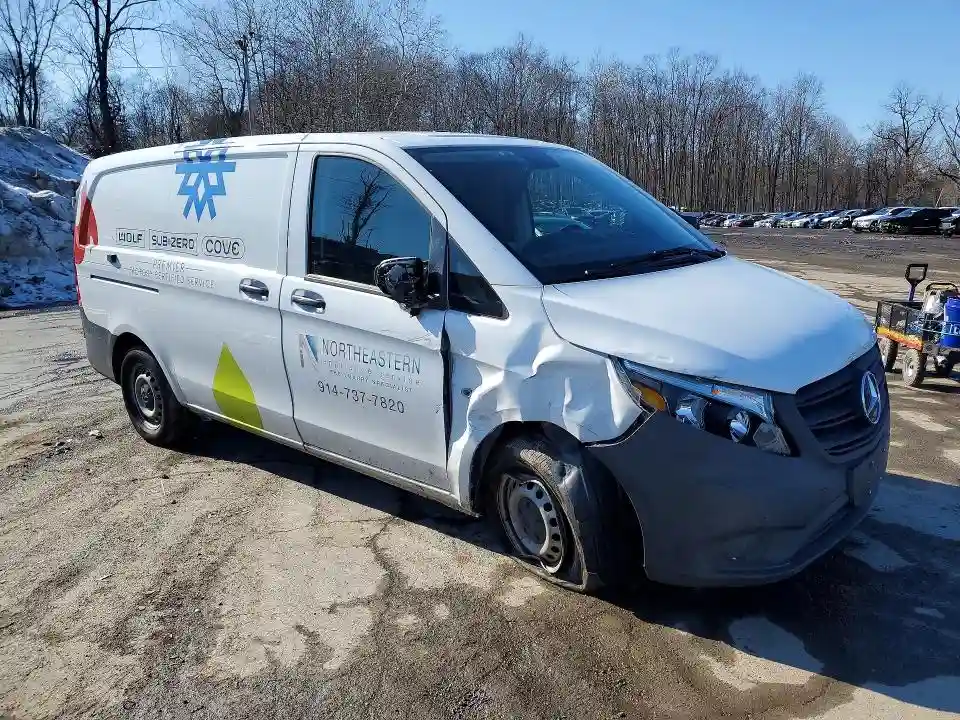 W1YV0BEY4N4173256 2022 MERCEDES-BENZ METRIS-3