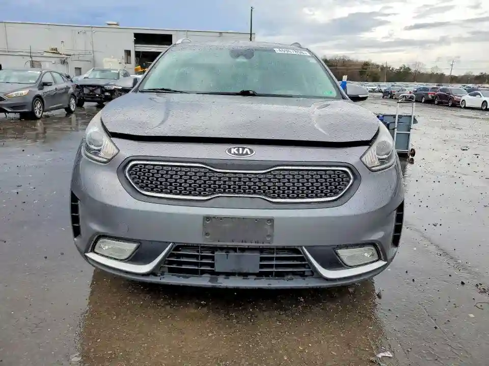 KNDCC3LC6J5110695 2018 KIA NIRO-4