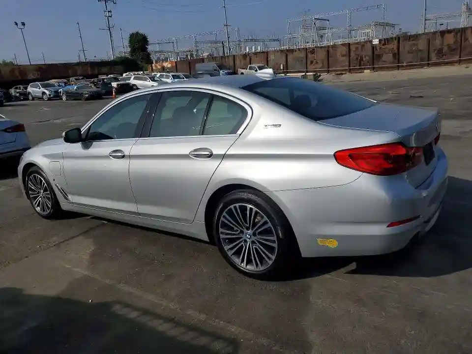 WBAJA9C5XJB033426 2018 BMW 5 SERIES-1