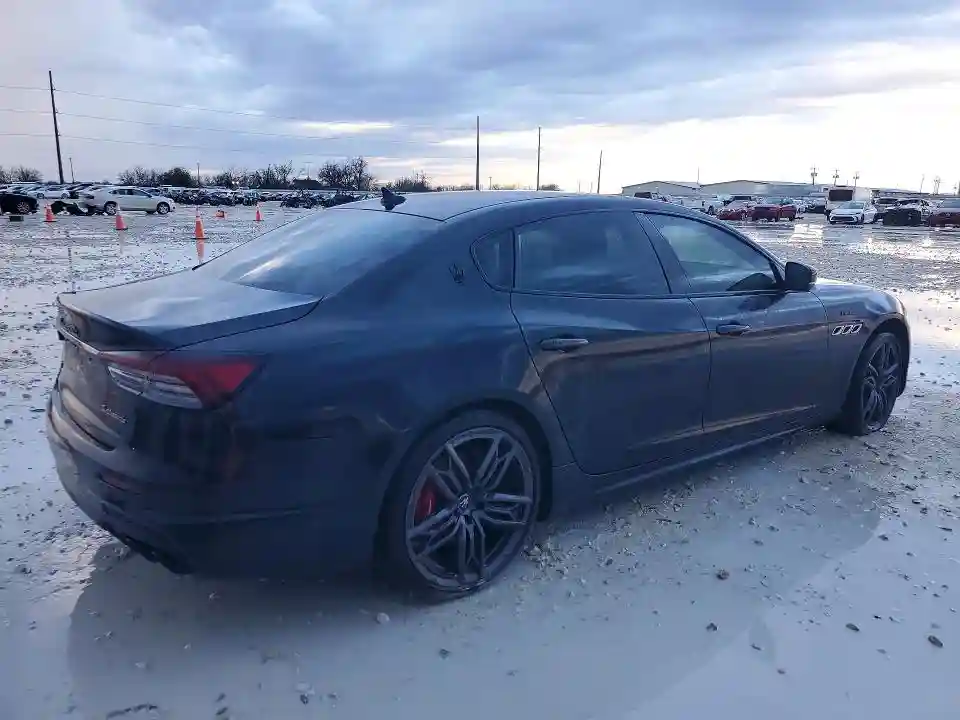 ZAM56YRM3NX400590 2022 MASERATI QUATTROPOR-2