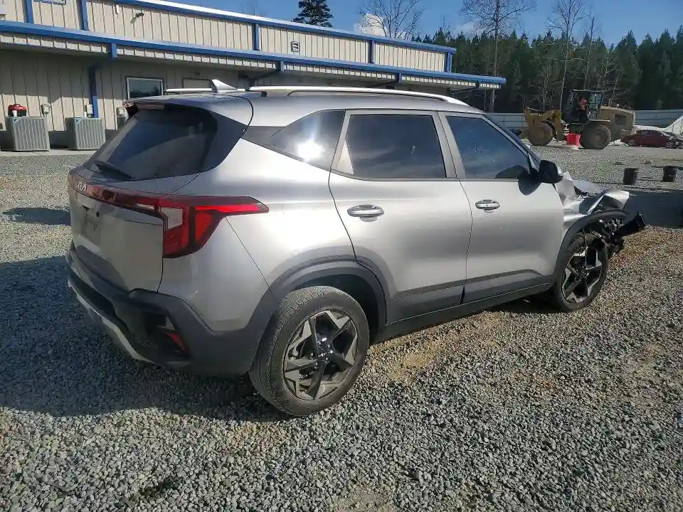 KNDEU2AA0S7709714 2025 KIA SELTOS-2