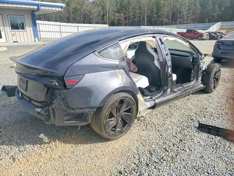 5YJ3E1ET8SF939313 2025 TESLA MODEL 3-2
