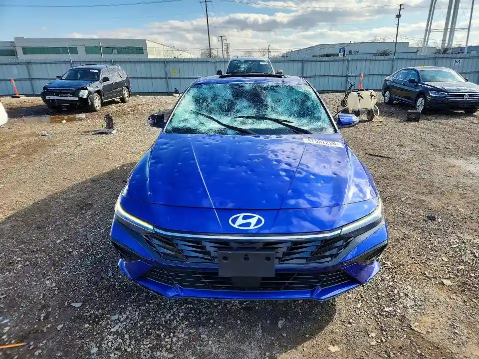 KMHLP4DG2SU956840 2025 HYUNDAI ELANTRA-4