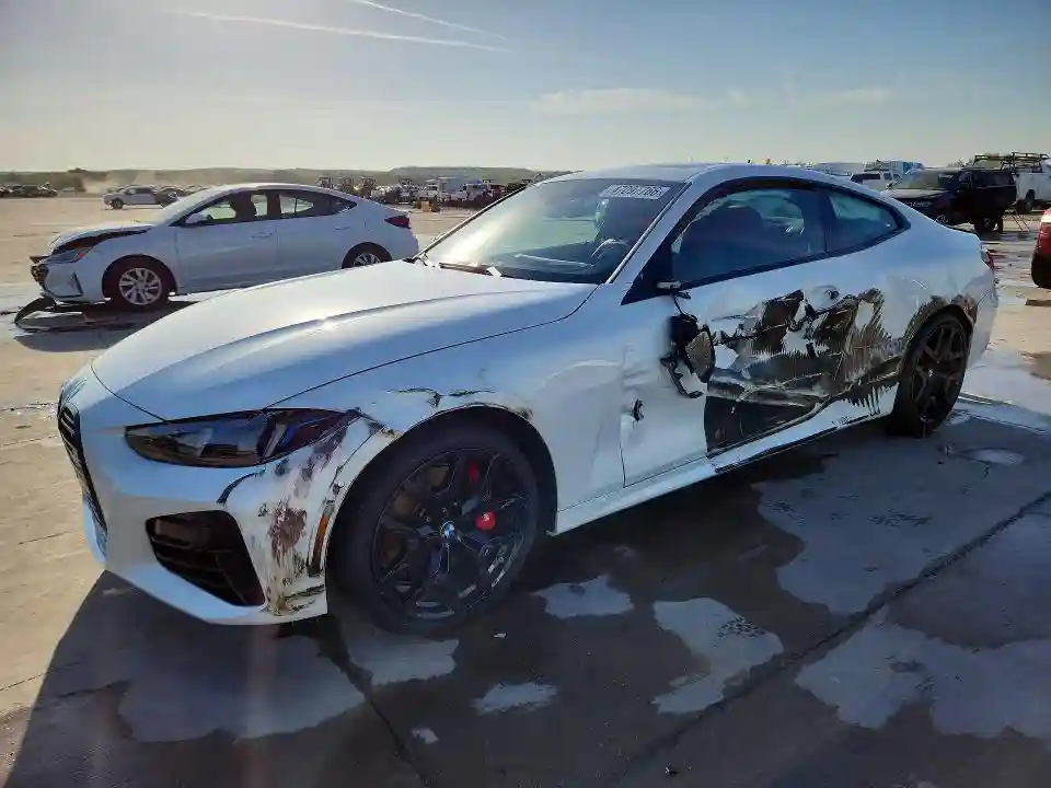 WBA83DA03SCT82734 2025 BMW M4-0