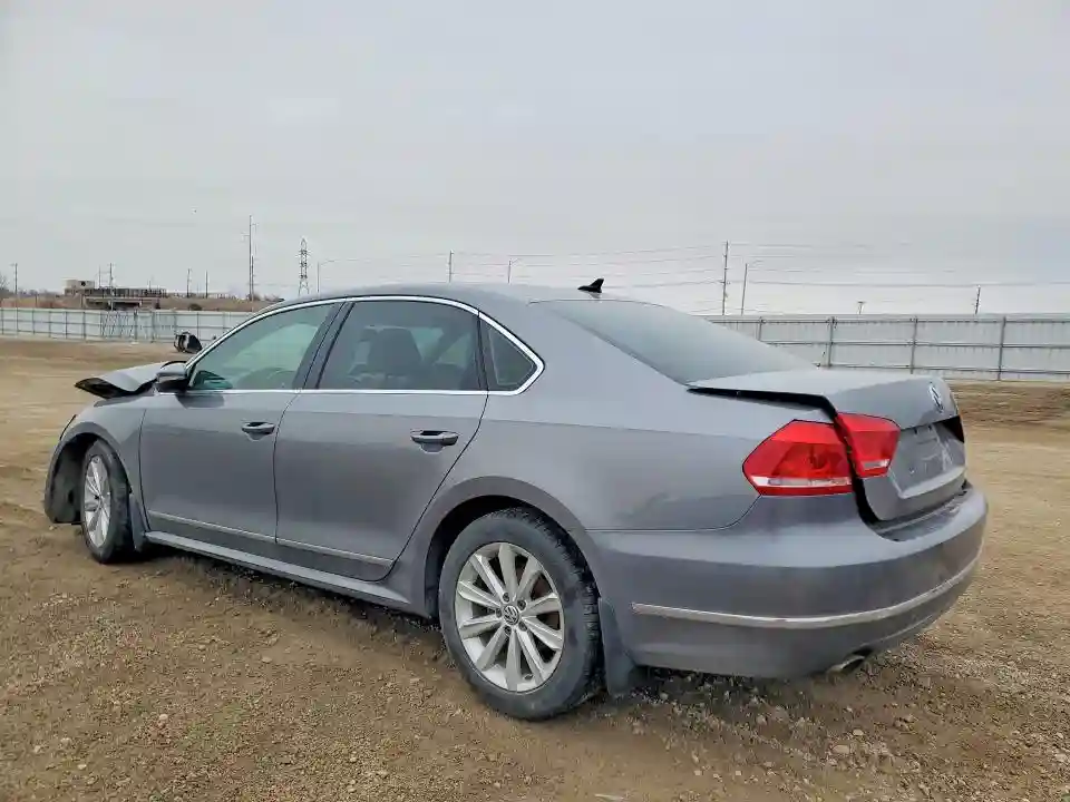 1VWCP7A34CC079294 2012 VOLKSWAGEN PASSAT-1