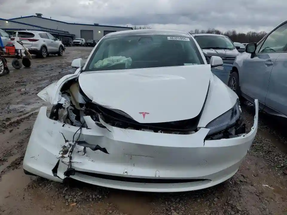 5YJ3E1EA4RF746441 2024 TESLA MODEL 3-4