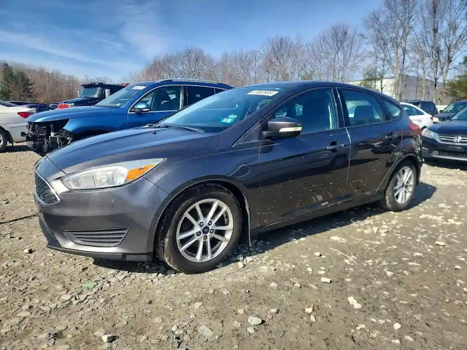 1FADP3K20GL260880 2016 FORD FOCUS SE-0