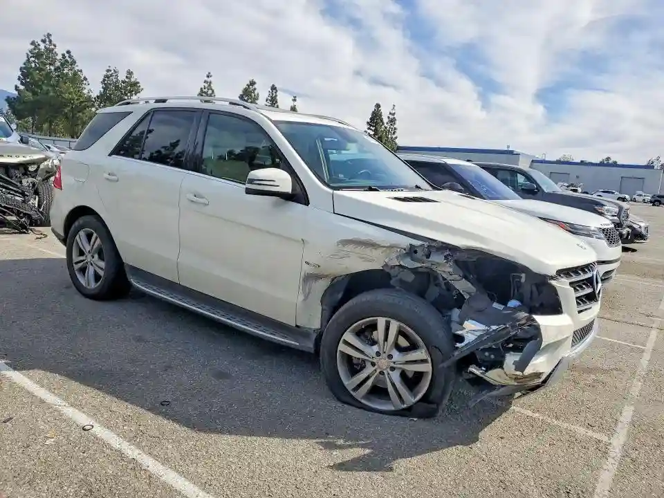 4JGDA5HB8CA039043 2012 MERCEDES-BENZ M-CLASS-3
