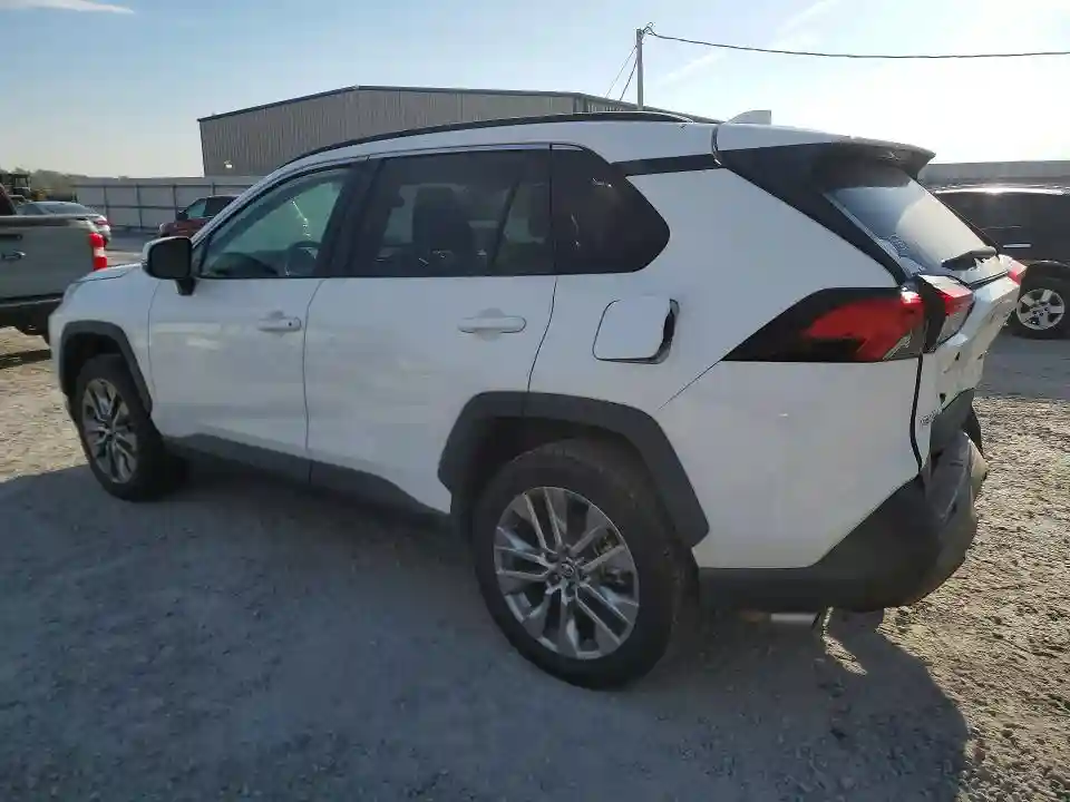2T3C1RFV2KW054304 2019 TOYOTA RAV4 XLE P-1