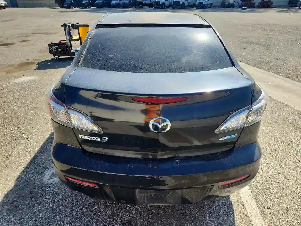 JM1BL1UP1D1827907 2013 MAZDA 3-5