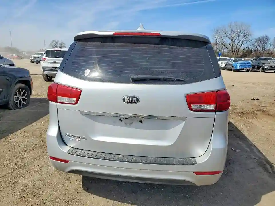 KNDMA5C13J6388789 2018 KIA SEDONA-5