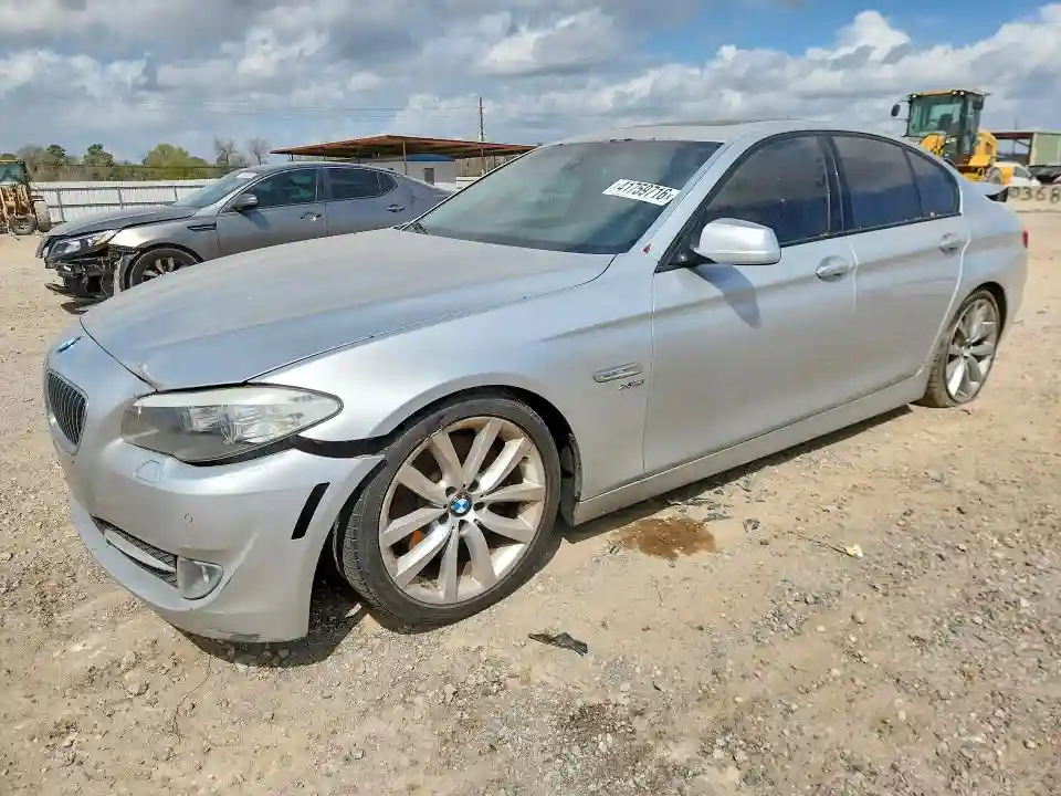 WBAFU7C58BC869636 2011 BMW 5 SERIES-0