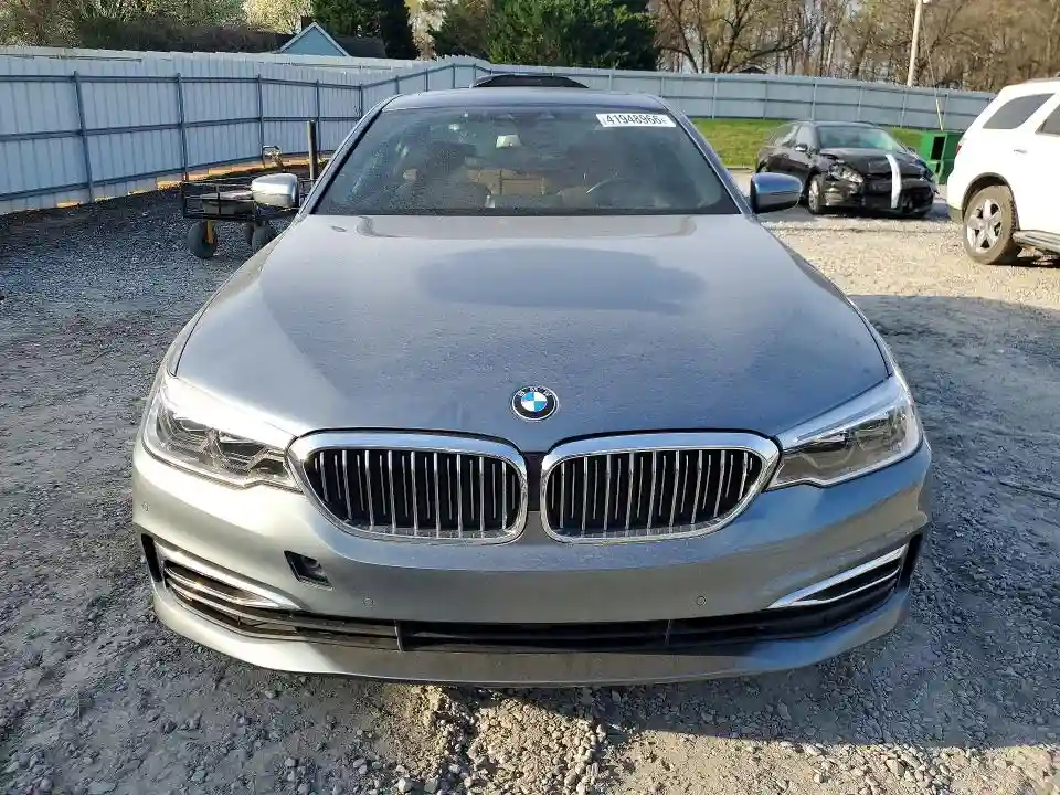 WBAJA5C55KWW23374 2019 BMW 530-4