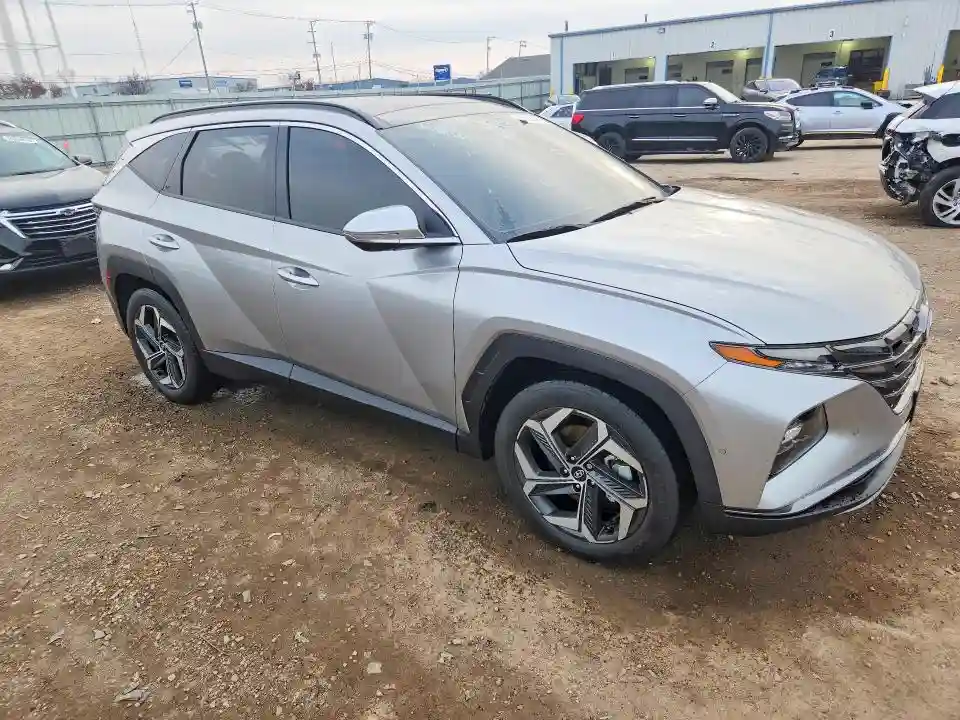 5NMJE3DE8RH372082 2024 HYUNDAI TUCSON-3