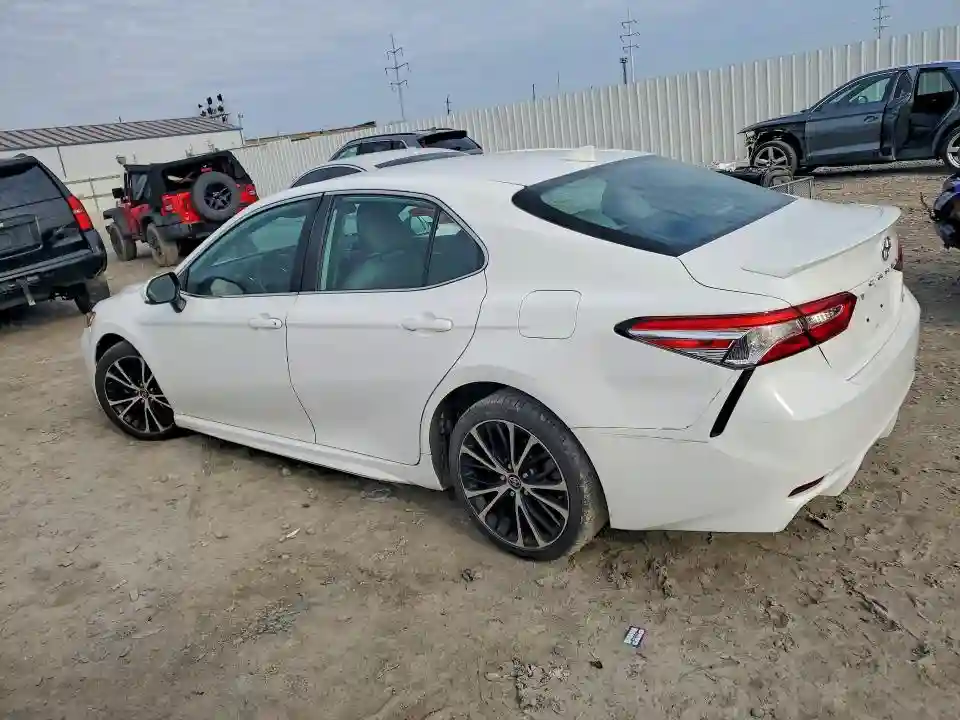 4T1G11AK9LU343254 2020 TOYOTA CAMRY-1