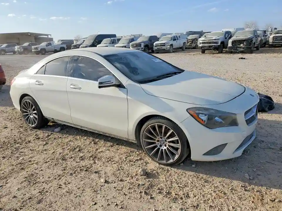 WDDSJ4GB2GN333131 2016 MERCEDES-BENZ CLA-CLASS-3