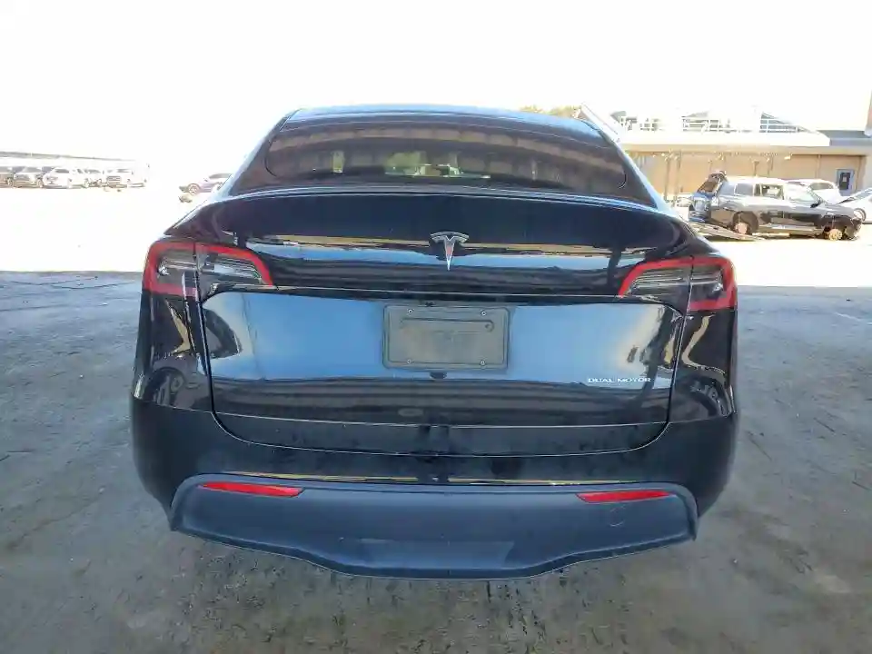 7SAYGAEE2PF926486 2023 TESLA MODEL Y-5