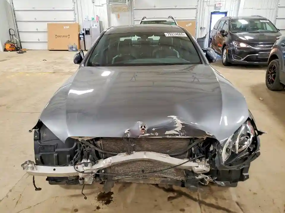 WDDZF4KB9JA398872 2018 MERCEDES-BENZ E-CLASS-4