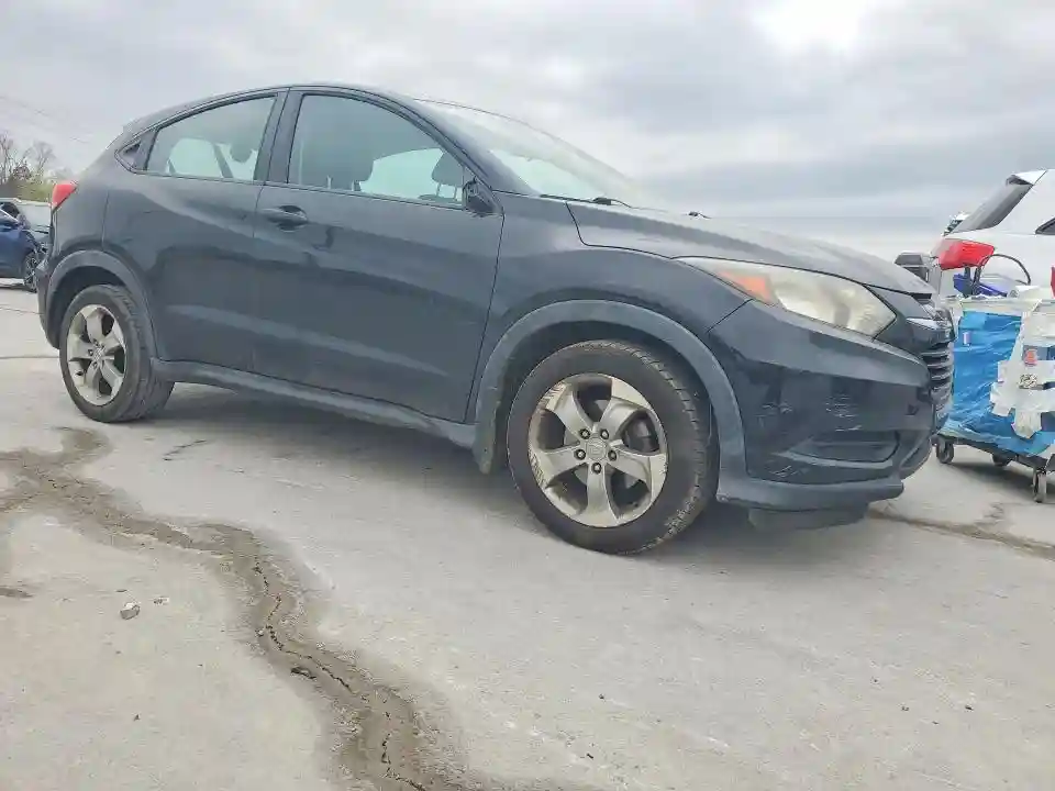 3CZRU5G36GM755597 2016 HONDA HR-V-3